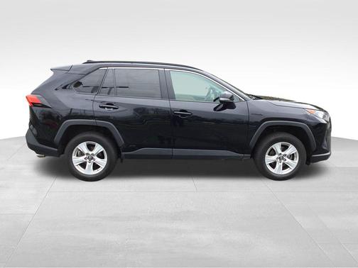 Midnight Black Metallic 2020 Toyota RAV4 Hybrid LE