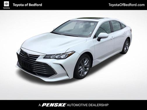 Wind Chill Pearl 2019 Toyota Avalon XLE