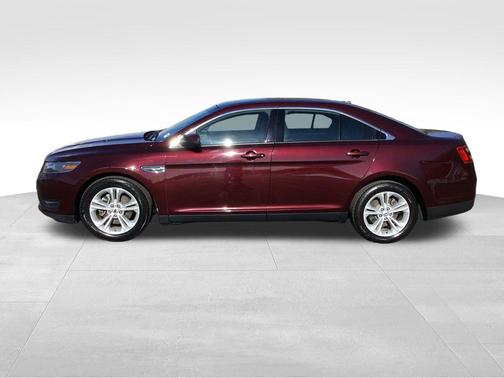 2018 Ford Taurus SEL