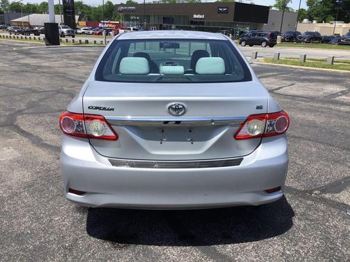 Classic Silver Metallic 2013 Toyota Corolla LE