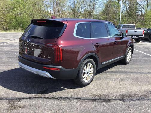 Sangria 2021 Kia Telluride LX