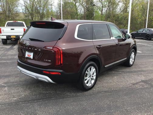 Sangria 2021 Kia Telluride LX