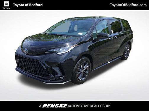 Midnight Black Metallic 2025 Toyota Sienna XSE 7 Passenger