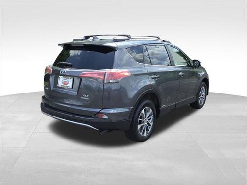 2017 Toyota RAV4 Hybrid XLE