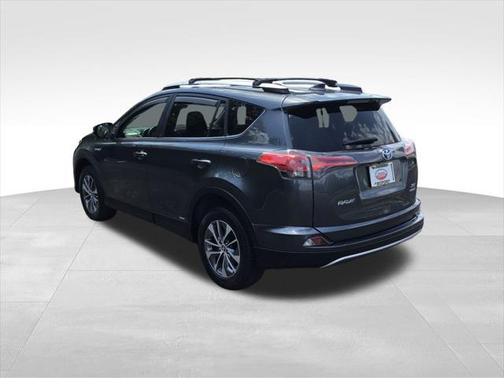 2017 Toyota RAV4 Hybrid XLE