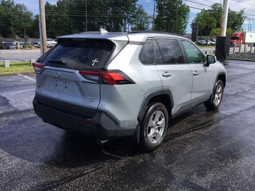 Silver Sky Metallic 2023 Toyota RAV4 XLE