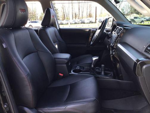 Midnight Black Metallic 2024 Toyota 4Runner TRD Pro