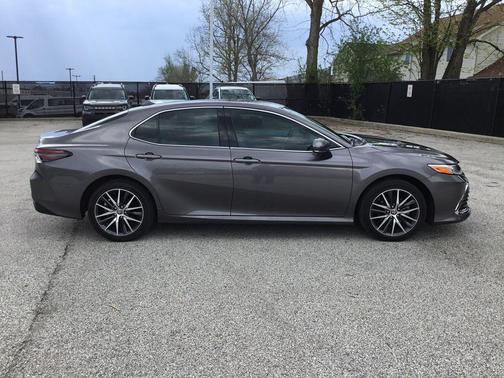 Predawn Gray Mica 2022 Toyota Camry Hybrid XLE