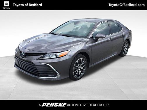 Predawn Gray Mica 2022 Toyota Camry Hybrid XLE