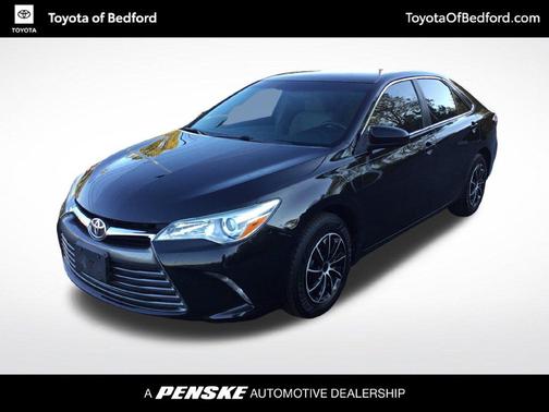 Midnight Black Metallic 2016 Toyota Camry LE