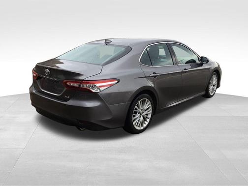 2019 Toyota Camry XLE