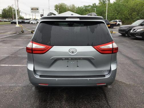 Silver Sky Metallic 2015 Toyota Sienna XLE