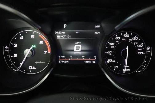 Photo 2 of 55 of 2019 Alfa Romeo Stelvio Ti