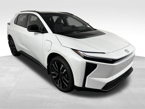 Wind Chill Pearl 2026 Toyota bZ Limited