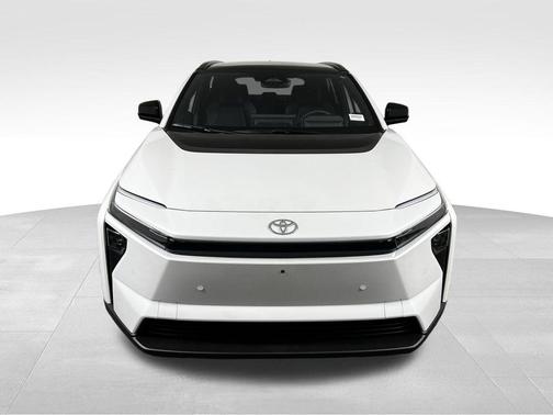 Wind Chill Pearl 2026 Toyota bZ Limited