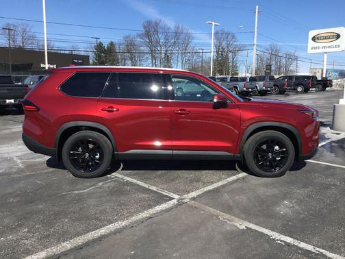 Ruby Flare Pearl 2026 Toyota Grand Highlander Platinum