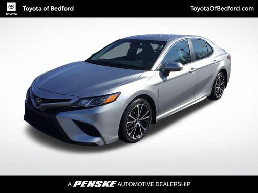 Celestial Silver Metallic 2018 Toyota Camry SE
