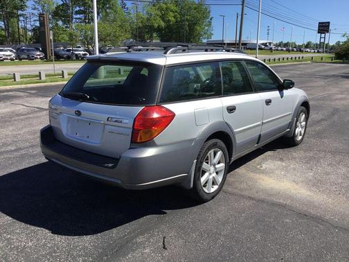 Silver Metallic 2006 Subaru Outback 2.5 i