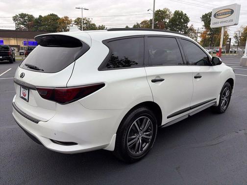 Majestic 2017 INFINITI QX60 Base