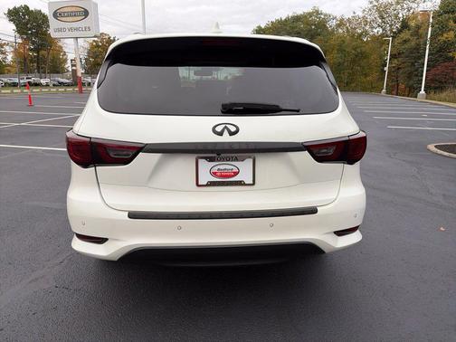 Majestic 2017 INFINITI QX60 Base