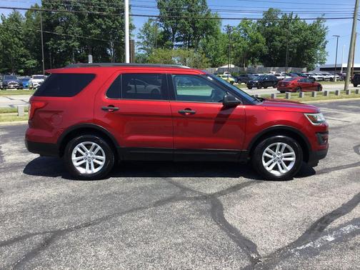 Ruby Red Metallic Tinted Clearcoat 2016 Ford Explorer Base