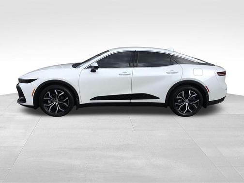 2023 Toyota Crown XLE