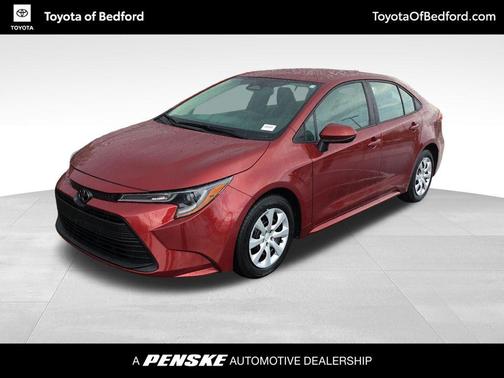 Ruby Flare Pearl 2025 Toyota Corolla LE