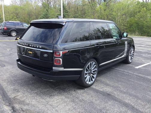 Santorini Black Metallic 2021 Land Rover Range Rover P525 Westminster