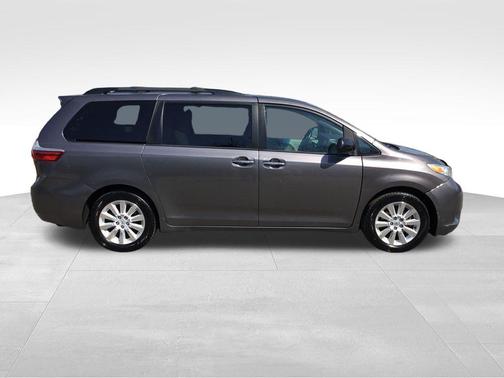 Predawn Gray Mica 2015 Toyota Sienna XLE Premium
