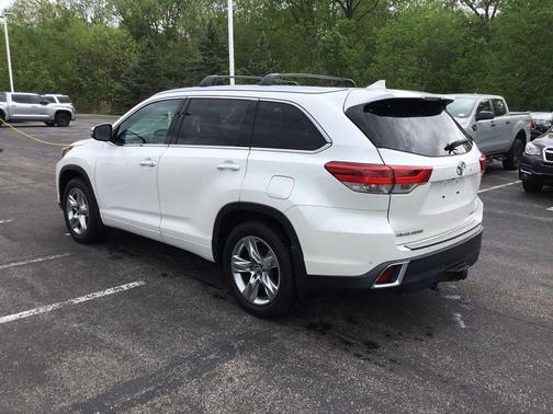 Blizzard Pearl 2019 Toyota Highlander Limited
