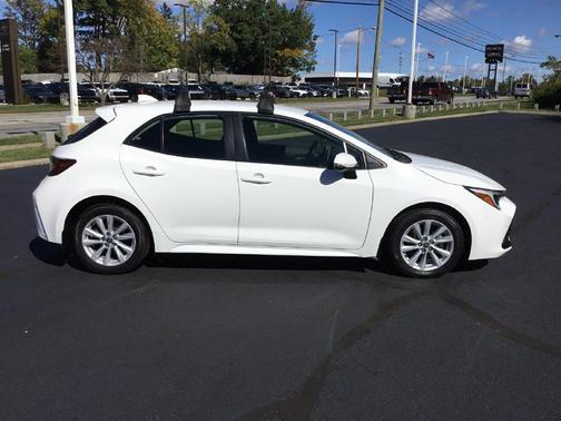 Ice Cap 2024 Toyota Corolla SE