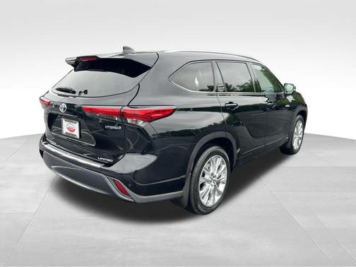 2021 Toyota Highlander Hybrid Limited