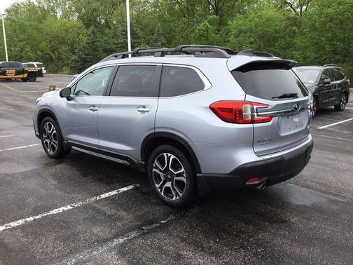 Ice Silver Metallic 2023 Subaru Ascent Touring 7-Passenger
