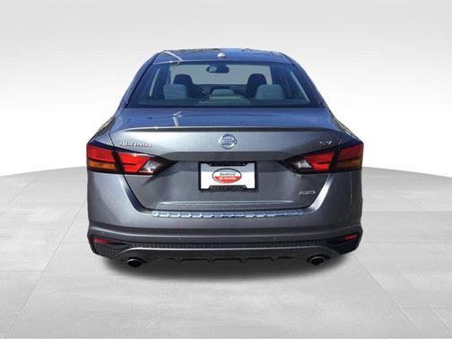 Gun Metallic 2019 Nissan Altima 2.5 SV