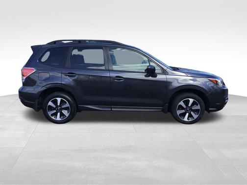 Dark Gray Metallic 2018 Subaru Forester 2.5i Premium