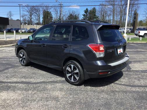 Dark Gray Metallic 2018 Subaru Forester 2.5i Premium