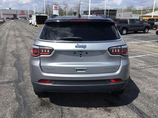 Billet Silver Metallic Clearcoat 2018 Jeep Compass Limited