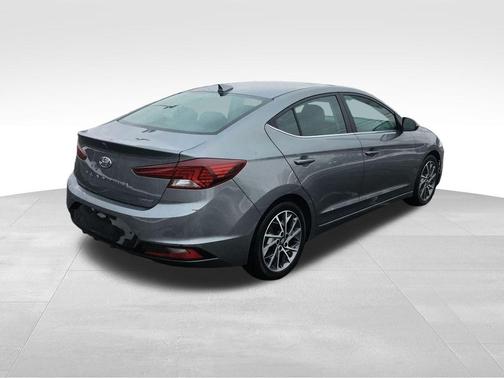 2019 Hyundai ELANTRA Limited