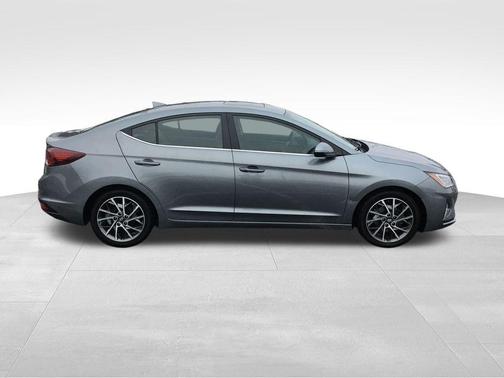 2019 Hyundai ELANTRA Limited