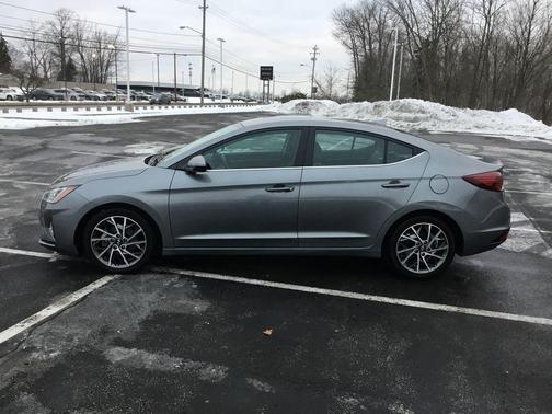 2019 Hyundai ELANTRA Limited