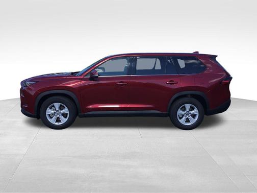 2025 Toyota Highlander LE