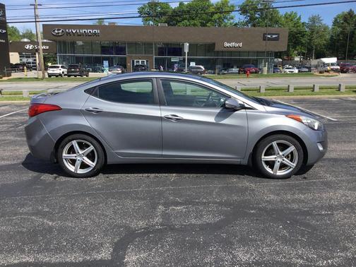 Titanium Gray Metallic 2013 Hyundai ELANTRA Limited