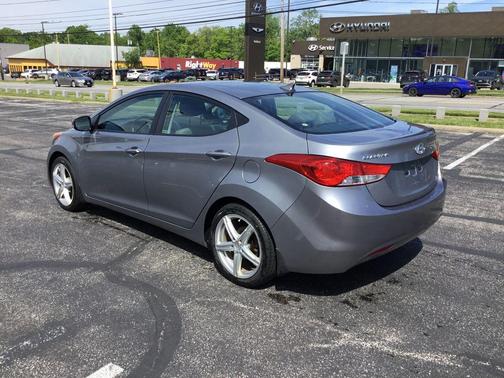 Titanium Gray Metallic 2013 Hyundai ELANTRA Limited