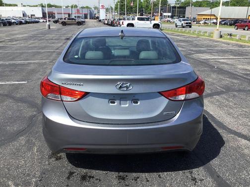 Titanium Gray Metallic 2013 Hyundai ELANTRA Limited