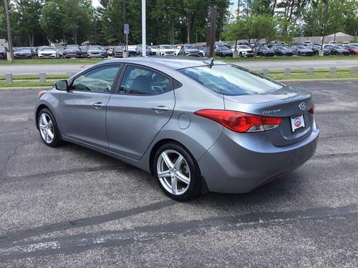 Titanium Gray Metallic 2013 Hyundai ELANTRA Limited