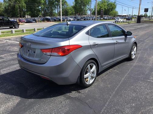 Titanium Gray Metallic 2013 Hyundai ELANTRA Limited