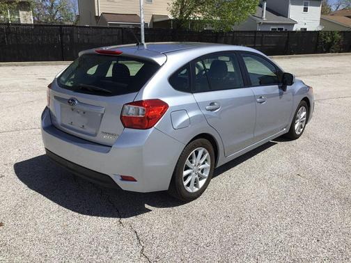 Ice Silver Metallic 2013 Subaru Impreza 2.0i Premium