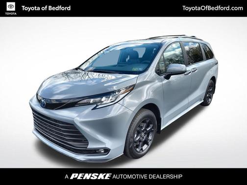 Cement 2025 Toyota Sienna Woodland Edition