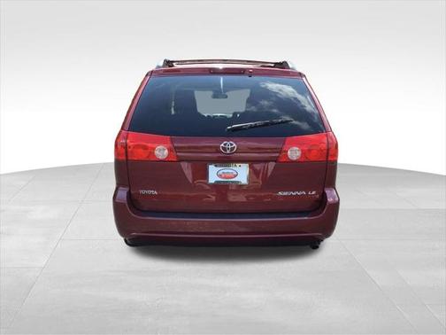 2010 Toyota Sienna LE