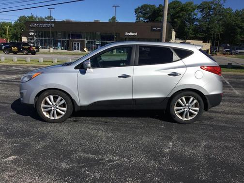 Diamond Silver 2012 Hyundai TUCSON Limited